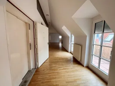 5-Zimmer-Wohnung mieten in Graz – 264 m², € 3.143 – Bild 2 von 17