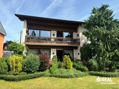 Haus kaufen in Linz Land – 220 m², € 450.000