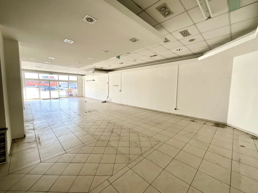 TOP GESCHÄFTSFLÄCHEN (MIT GRÖSSEN ZWISCHEN 112 m² - 672 m²) MIT SEHR VIELEN MÖGLICHKEITEN UND POTENTIAL IM GUT FREQUENTIERTEN VILLACHER GEWERBEGEBIET "MARIA-GAILER-STRASSE" - Ansicht 3