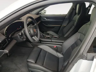 Porsche Taycan 4 Cross Turismo