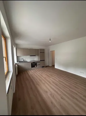 2-Zimmer-Wohnung mieten in Innsbruck-Land – 22 m², € 700 – Bild 1 von 6
