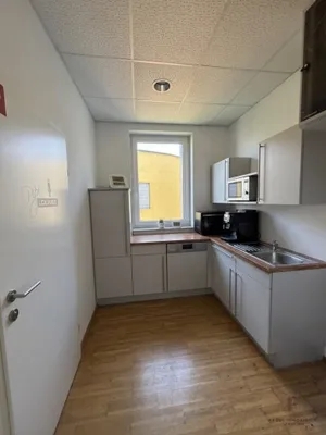 4-Zimmer-Gewerbeimmobilie mieten in Weiz – 141 m², € 1.827 – Bild 5 von 7