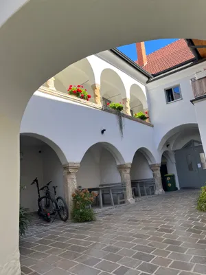 5-Zimmer-Wohnung mieten in Wolfsberg – 134 m², € 1.283 – Bild 6 von 7