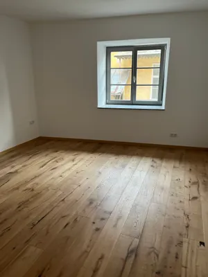 5-Zimmer-Wohnung mieten in Wolfsberg – 134 m², € 1.283 – Bild 2 von 7
