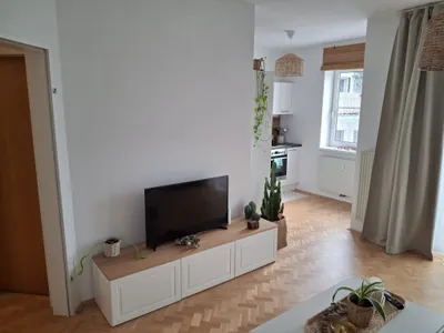 2-Zimmer-Wohnung mieten in Ried im Innkreis – 47 m², € 750 – Bild 2 von 12