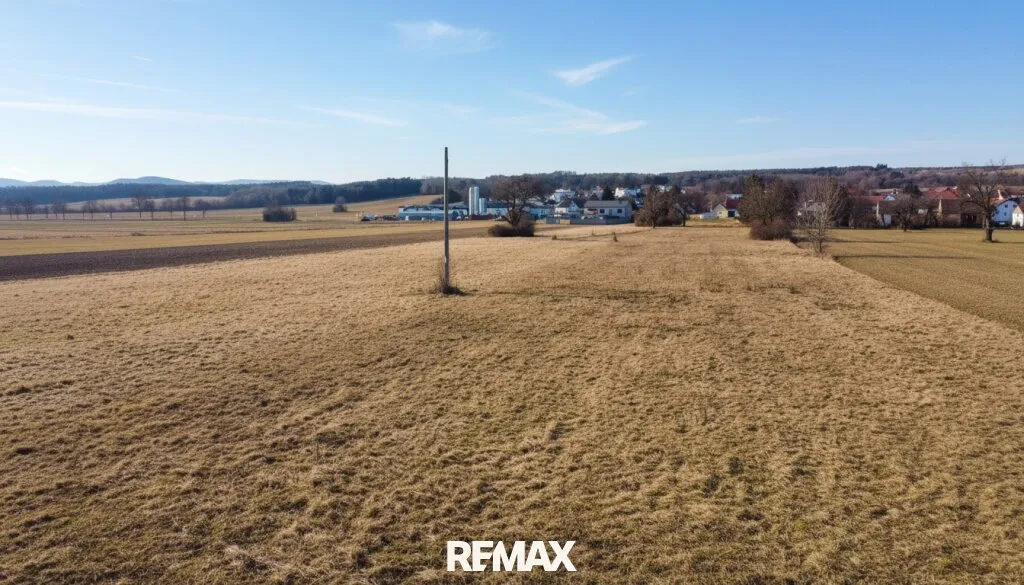 Großzügiges Grundstück in schöner, ruhiger, sonniger Wohngegend! - Ansicht 2