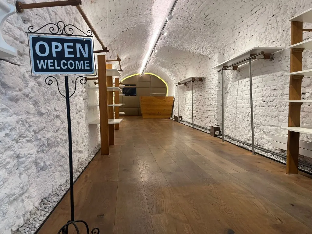PopUP-store oder Geschäftslokal in der Salzburger Altstadt - Widok 2