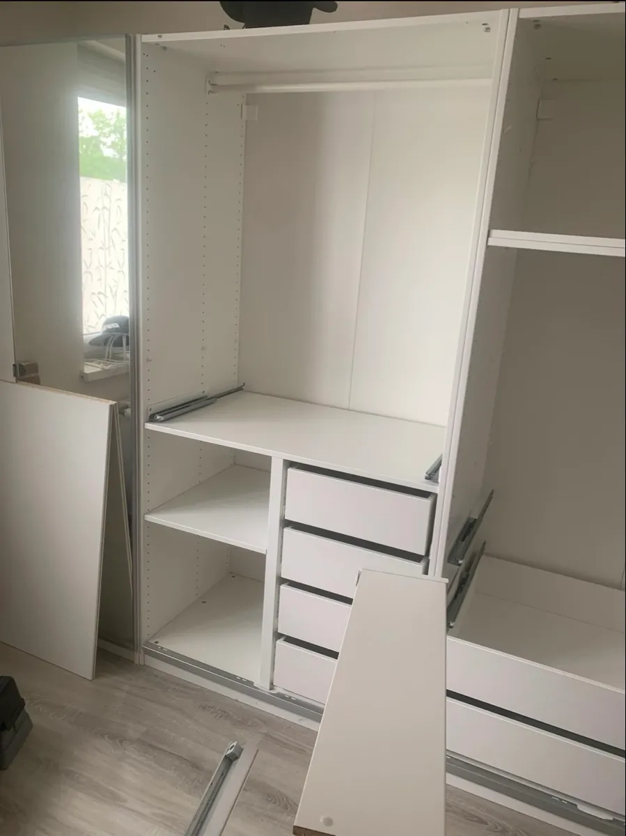 Ikea Pax Schrank mit Spiegel Schwebetüren, € 320,- (Surheim 83416)