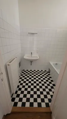 2-Zimmer-Wohnung mieten in Baden – 90 m², € 1.150 – Bild 15 von 17