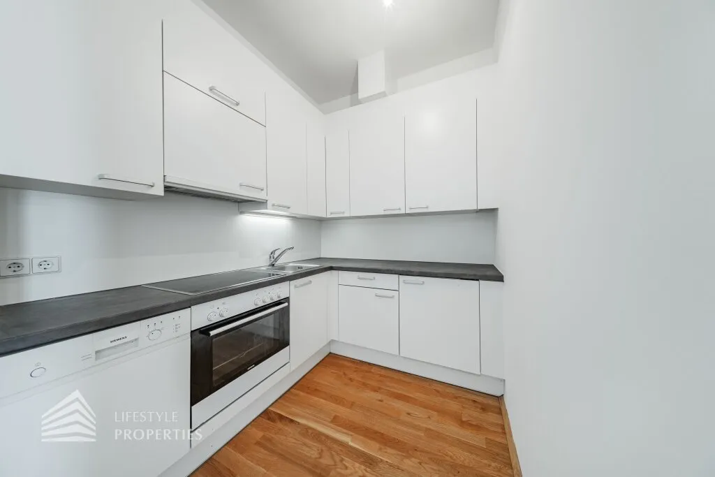 Ruhiger Innenhofblick trifft Citynähe - stilvolle 2 Zimmer Altbauwohnung im 3. Liftstock – pohled 3