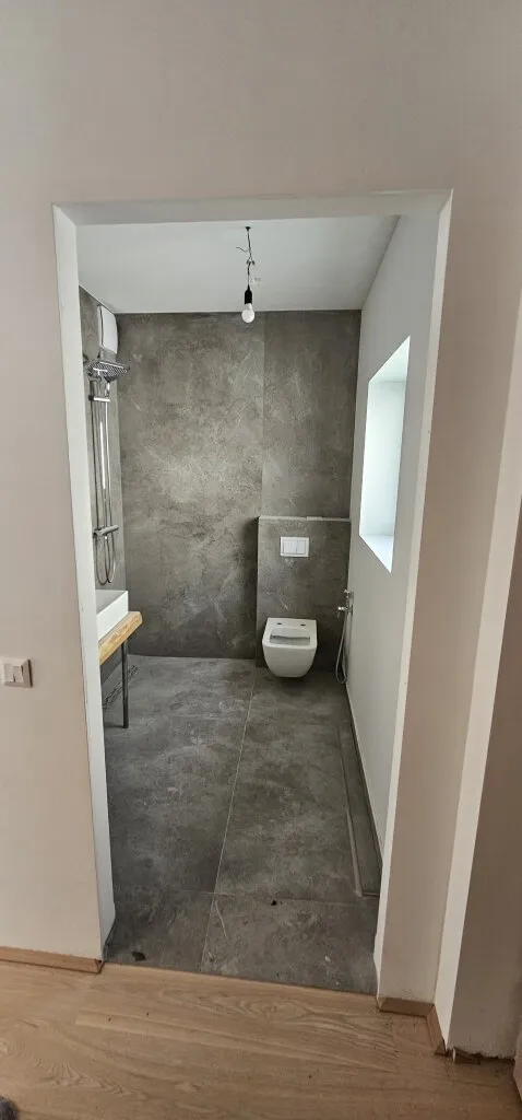 Zweistöckige moderne Neubauwohnung mit Terrasse in Baden - Ansicht 3