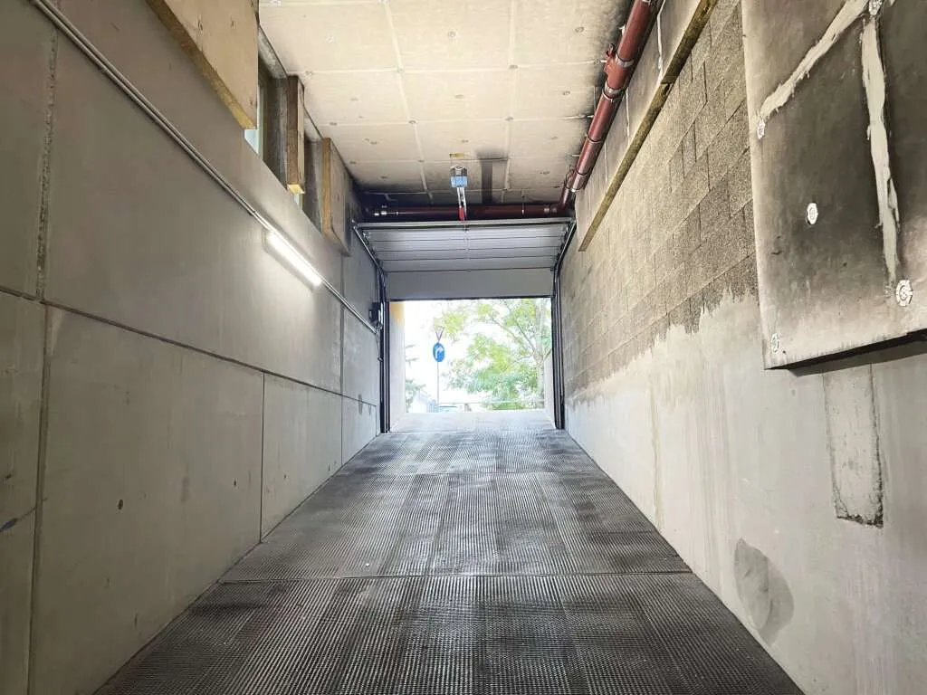 1230 Wien Hochwassergasse 30+32: Tiefgaragenplätze - provisionsfrei verfügbar - Ansicht 3