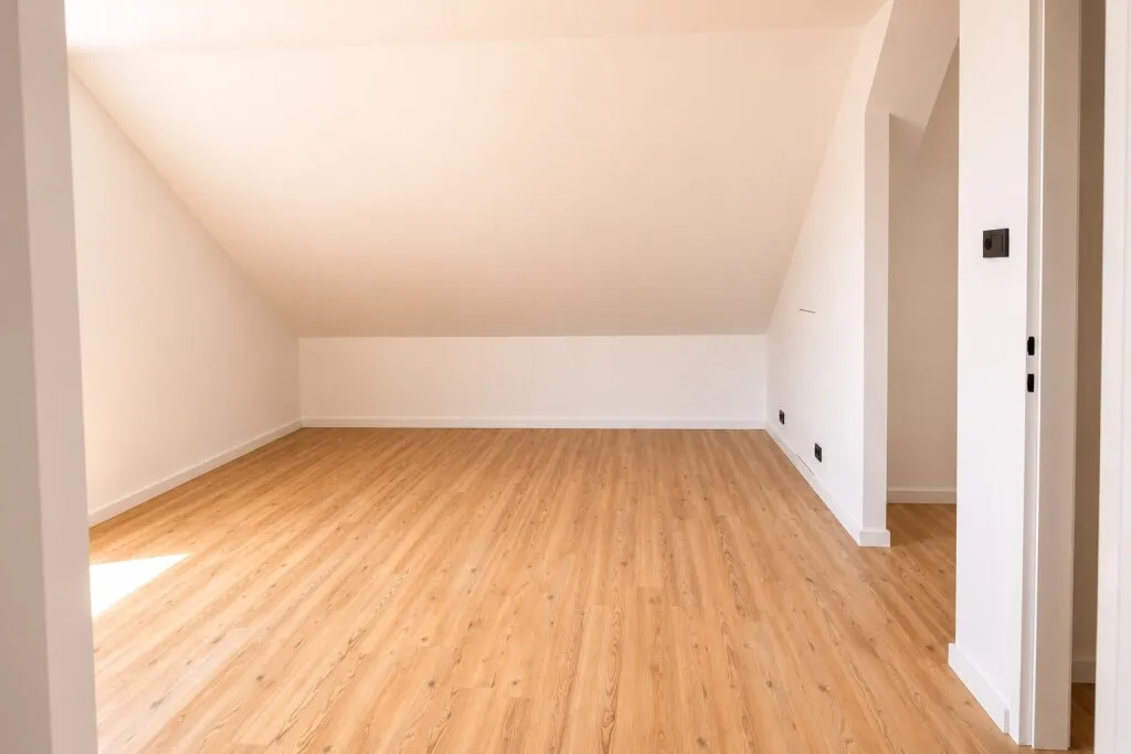 Kompakt wohnen, zentral leben - Dachgeschosswohnung mit Ausblick - Ansicht 3