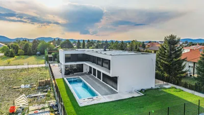 8-Zimmer-Immobilie kaufen in Wiener Neustadt Land – 438,25 m², € 2.395.000 – Bild 2 von 60