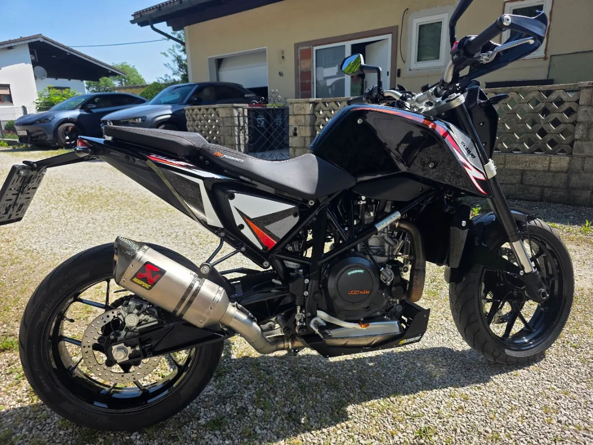 KTM Duke