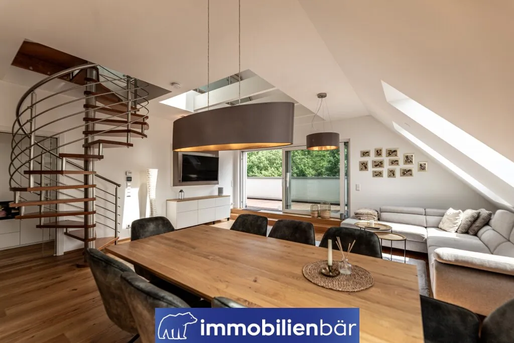 Ein Zuhause mit Geschichte - Exklusive Eigentumswohnung in traumhafter Ruhelage mit Blick ins Grüne. – pohled 2