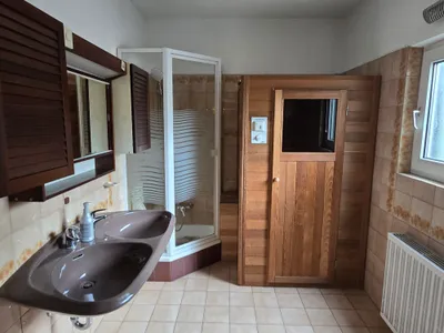 6-Zimmer-Haus mieten in Baden – 164 m², € 1.800 – Bild 9 von 24