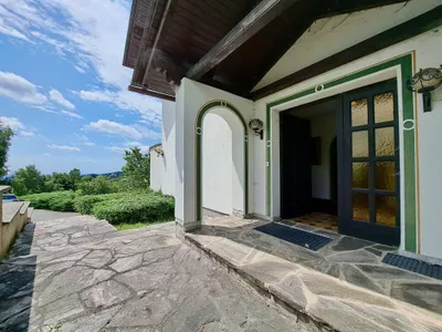 8-Zimmer-Haus kaufen in Neunkirchen – 382 m², € 449.000 – Bild 2 von 26