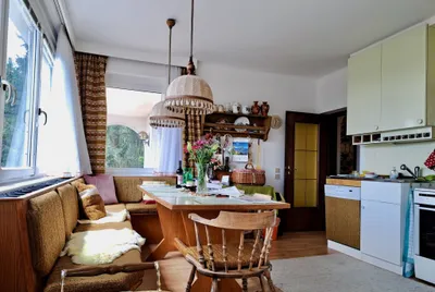 8-Zimmer-Haus kaufen in Neunkirchen – 382 m², € 449.000 – Bild 6 von 26