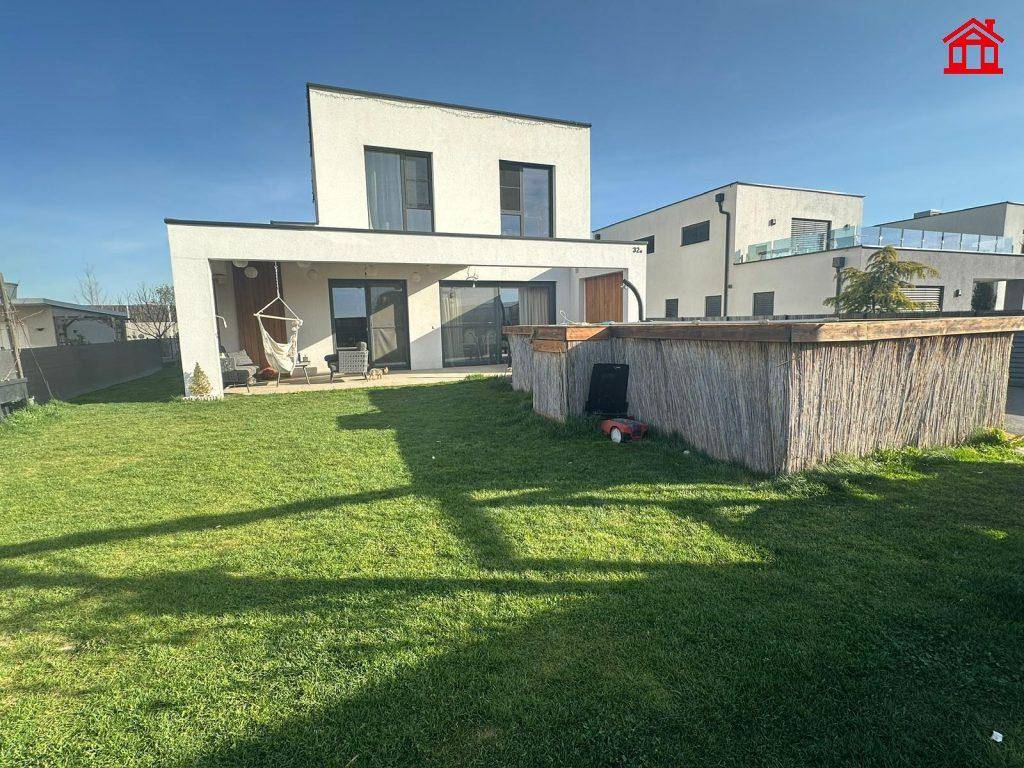 Neuwertiges Einfamilienhaus in sonniger Lage in Seiersberg - Ideal für Familien!, Graz