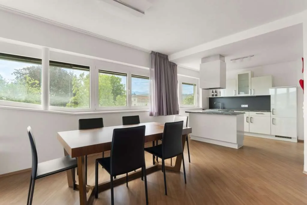 Stilvolle City-Residenz mit 3 Tiefgaragenplätzen - 147 m² Wohngenuss im Herzen von Klagenfurt - Ansicht 2