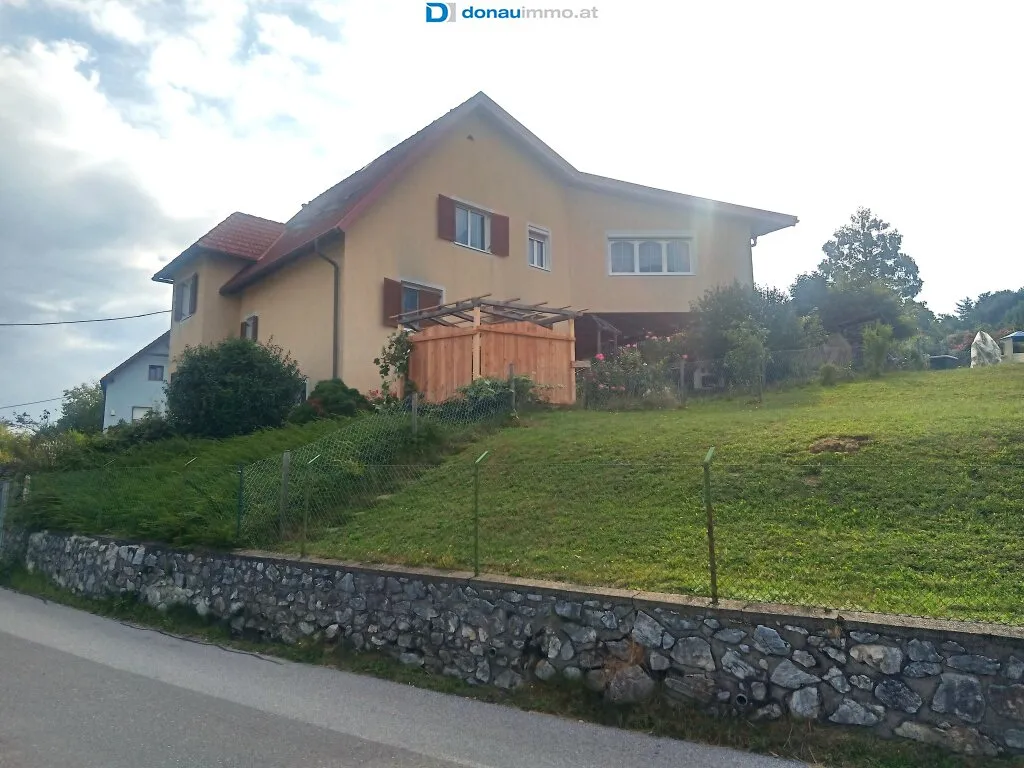 Preisreduktion Traumlage! Gepflegtes, großzügiges Haus mit großem Grund, Pool in sonniger Ruhelage in St.Peter - auch für 2 Familien möglich - Ansicht 2
