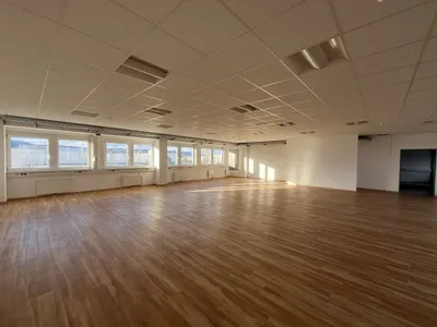 Gewerbeimmobilie mieten in Mödling – 2 082 m², € 15.823 – Bild 7 von 12