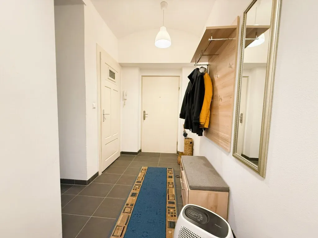 Helle 2-Zimmer-Wohnung im Herzen des Grazer Univiertels - Ansicht 2