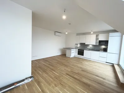 BEL ATRIUM- klimatisierte 2 Zimmer Wohnung - im Dachgeschoss - mit Terrasse – Bild 2