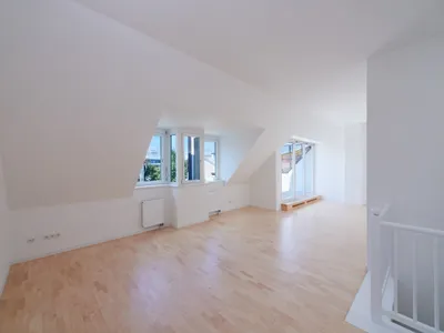 NEU! Lichtdurchflutete 3-Zimmer-Maissonette-Dachgeschosswohnung mit Terrasse! – Bild 3