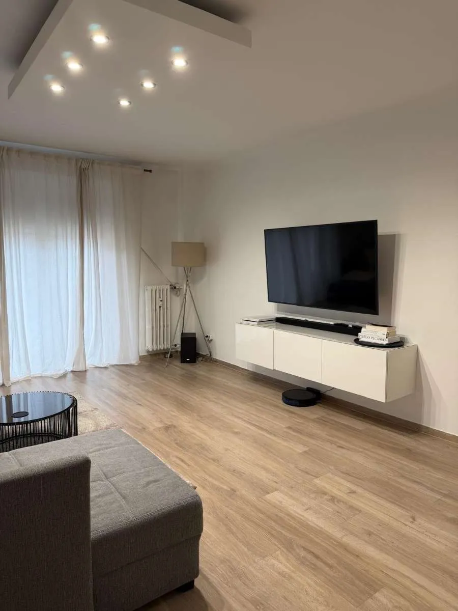 Innenstadtwohnung mit Balkon-Bahnhofstraße (Privat) - Ansicht 2