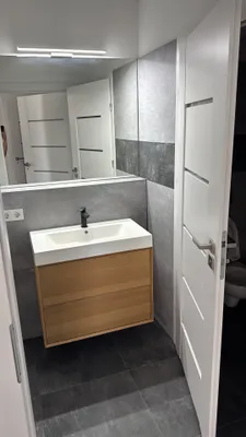 4-Zimmer-Gewerbeimmobilie mieten in Baden – 140 m², € 2.000 – Bild 7 von 11