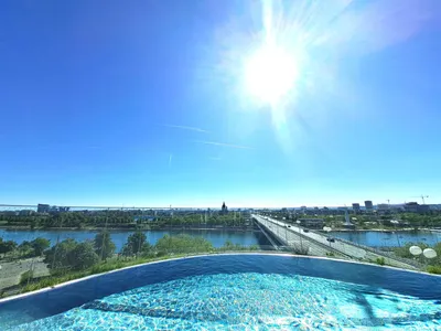 EXKLUSIVES UND CHARMANTES WOHNEN NAHE AM WASSER MIT ATEMBERAUBENDEM AUSBLICK & VIELEN ANNEHMLICHKEITEN