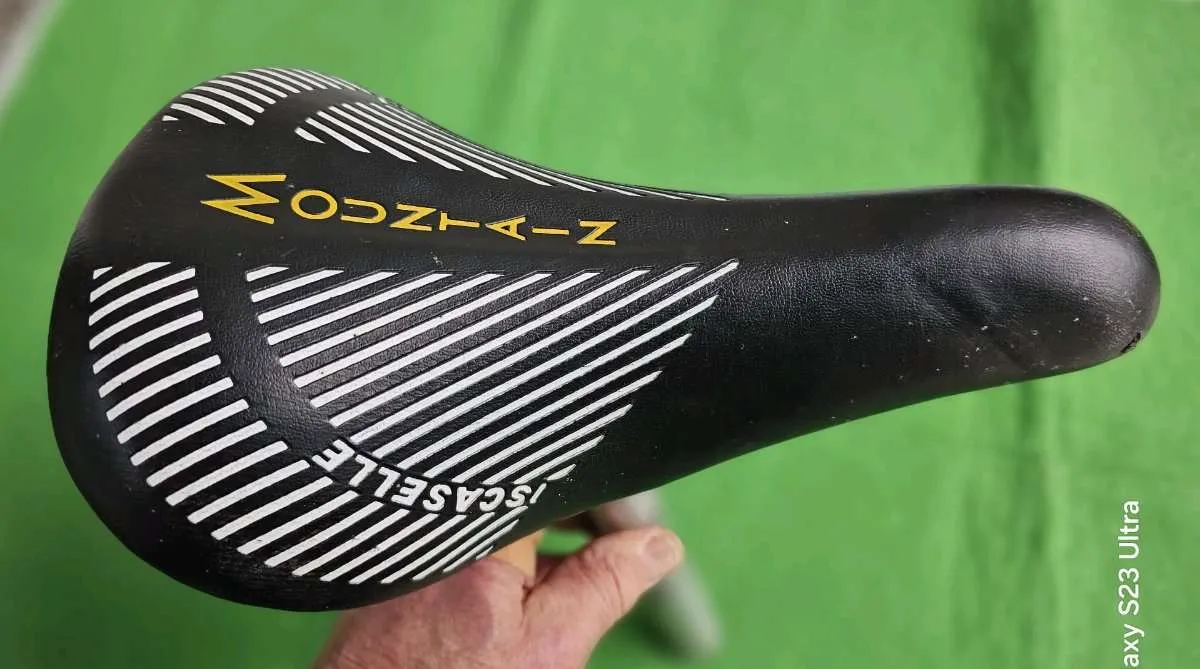 fiido c21 - leichtes gravel e bike E-GRAVEL Electric Step Over bike designed for all Battle Belt Größe:BLACK You just gonna scroll