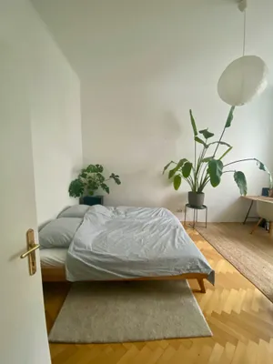 AKH-Nähe - U6- Sonnig-helle Single-Wohnung - absolute Ruhelage mit Blick ins Grüne aus jedem Fenster – Bild 2