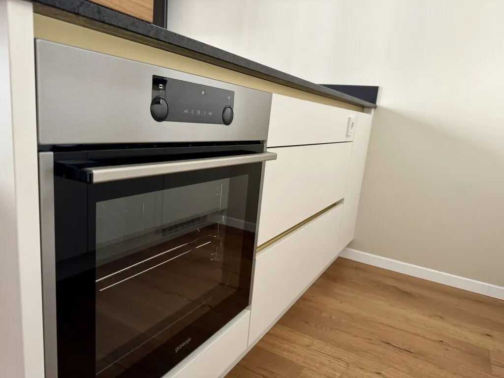 STYLISCH & MODERN - Wohnung mit Balkon od. Terrasse neben U3 – pohled 3
