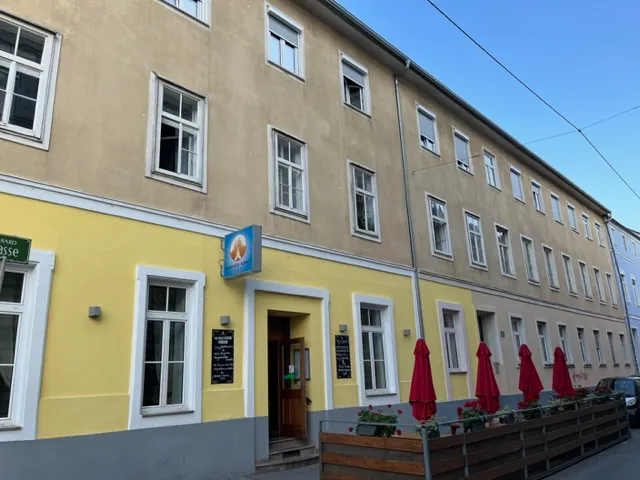 Dachgeschosswohnung WG geeignet - Ansicht 2