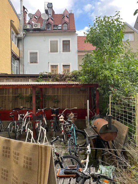 Dachgeschosswohnung WG geeignet - Ansicht 3