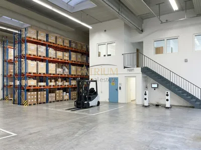 5-Zimmer-Gewerbeimmobilie mieten in Baden – 850 m², € 6.300