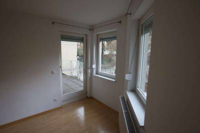 2-Zimmer-Wohnung (51 m²) mit Balkon und Blick ins Grüne in U4-Nähe für Singles/ Paare – Bild 3