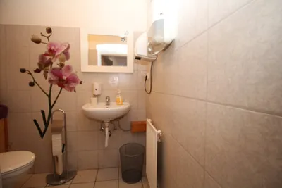 Gewerbeimmobilie mieten in Freistadt – 100 m², € 833 – Bild 6 von 9