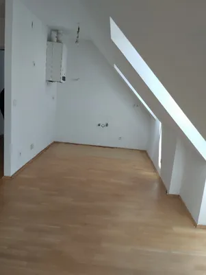 Helle DG-Wohnung – Bild 3