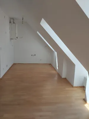 Helle DG-Wohnung – Bild 2