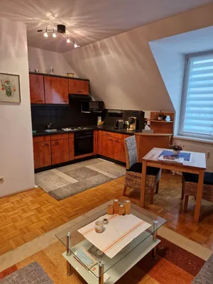 Provisionsfrei, voll möbliert, Aussicht, Miete warm, optional Garage – Bild 2