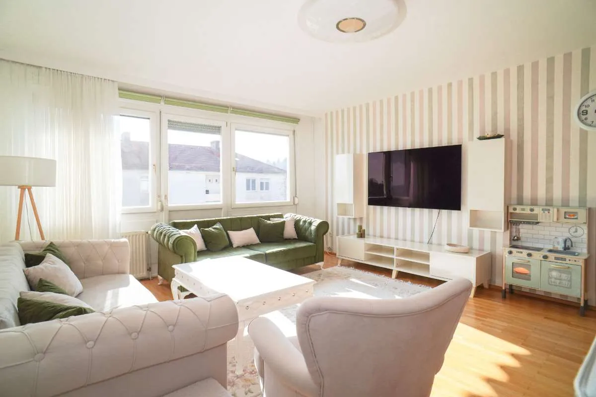 Sonnige 4-Zimmer-Wohnung in beliebter Lage in Fürstenfeld - Widok 2