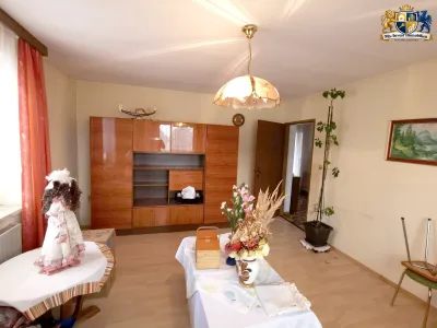 8-Zimmer-Haus kaufen in Waidhofen an der Thaya – 188 m², € 130.000 – Bild 9 von 15