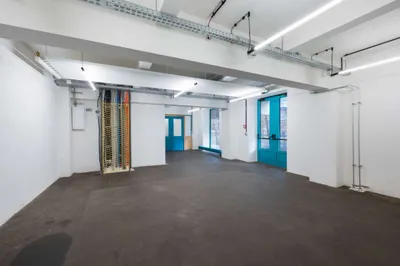 1-Zimmer-Gewerbeimmobilie mieten in Linz – 52 m², € 1.208 – Bild 5 von 5