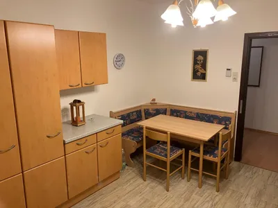 2-Zimmer-Wohnung mieten in Neunkirchen – 40 m², € 480 – Bild 2 von 3