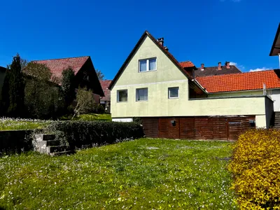 Haus kaufen in Vöcklabruck – 105 m², € 268.000 – Bild 2 von 14