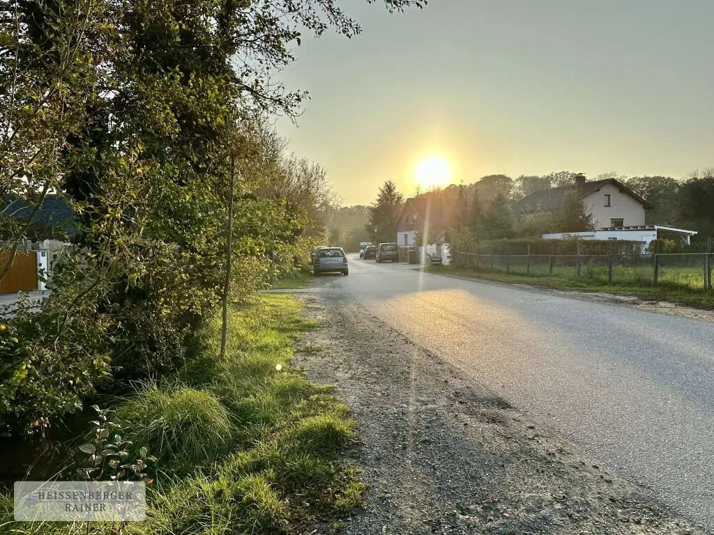 VOLLE FLEXIBILITÄT, ABENDSONNE, PRIVATSTRASSE /// zwei Baugrundstücke mit perfekter Infrastruktur - Ansicht 3